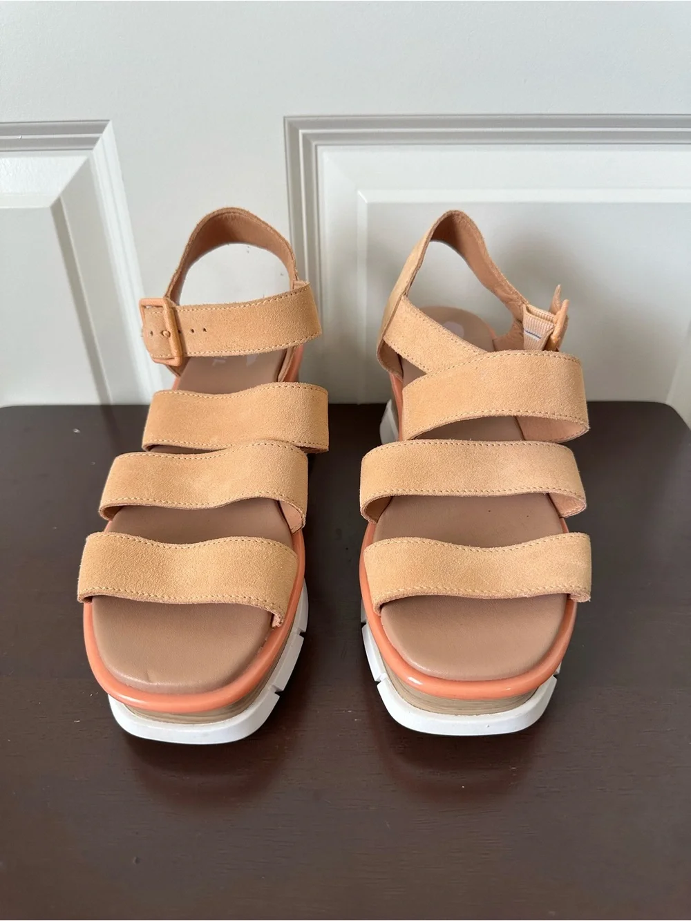 SOREL Joanie III Beige Strappy Platform Sandals Shoes Size 7.5